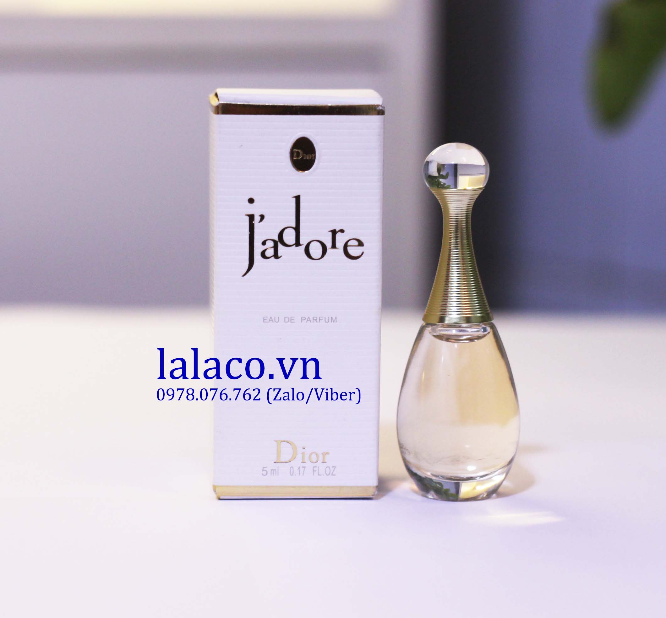 More than a fragrance Jadore Touche de Parfum is a new creative and sensual approach to perfuming a base that leaves each woman free to customize her Jadore fragrance to the moment #44 More than a fragrance Jadore Touche de Parfum is a new creative and sensual approach to perfuming a base that leaves each woman free to customize her Jadore fragrance to the moment